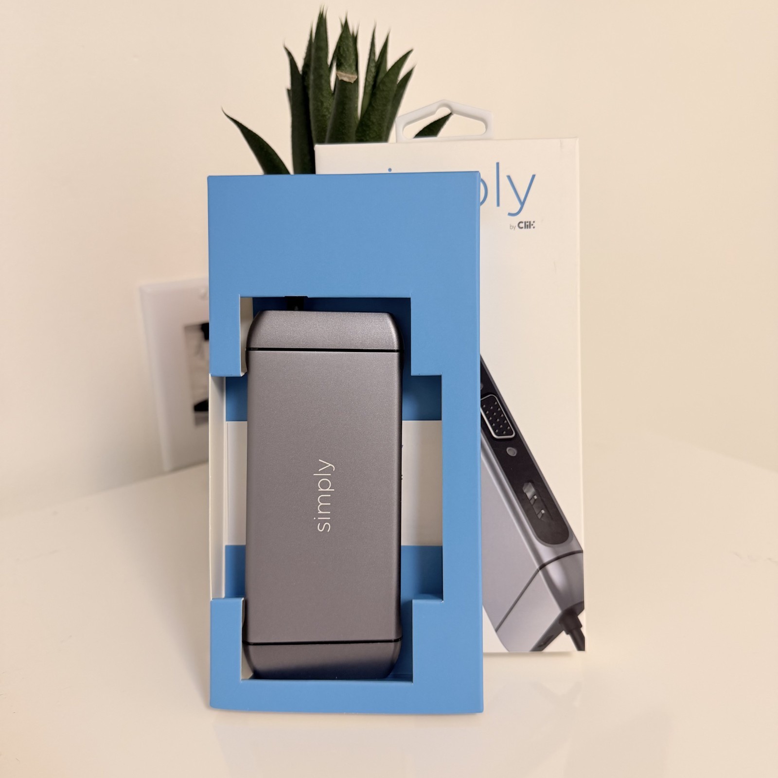 New Simply USB-C Multimedia Adapter RJ45, VGA, HDMI, USB 3.0, TF, SD, PD Power