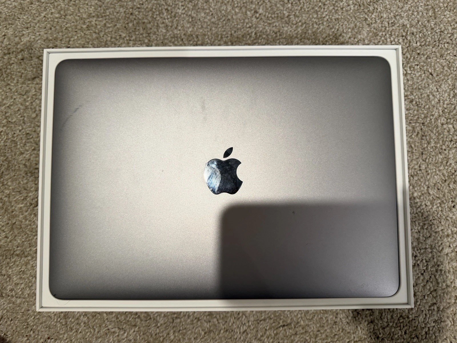 Apple MacBook (12-inch Early 2015) 1.3 GHz Dual & Intel core m 512GB SSD 8GB RAM