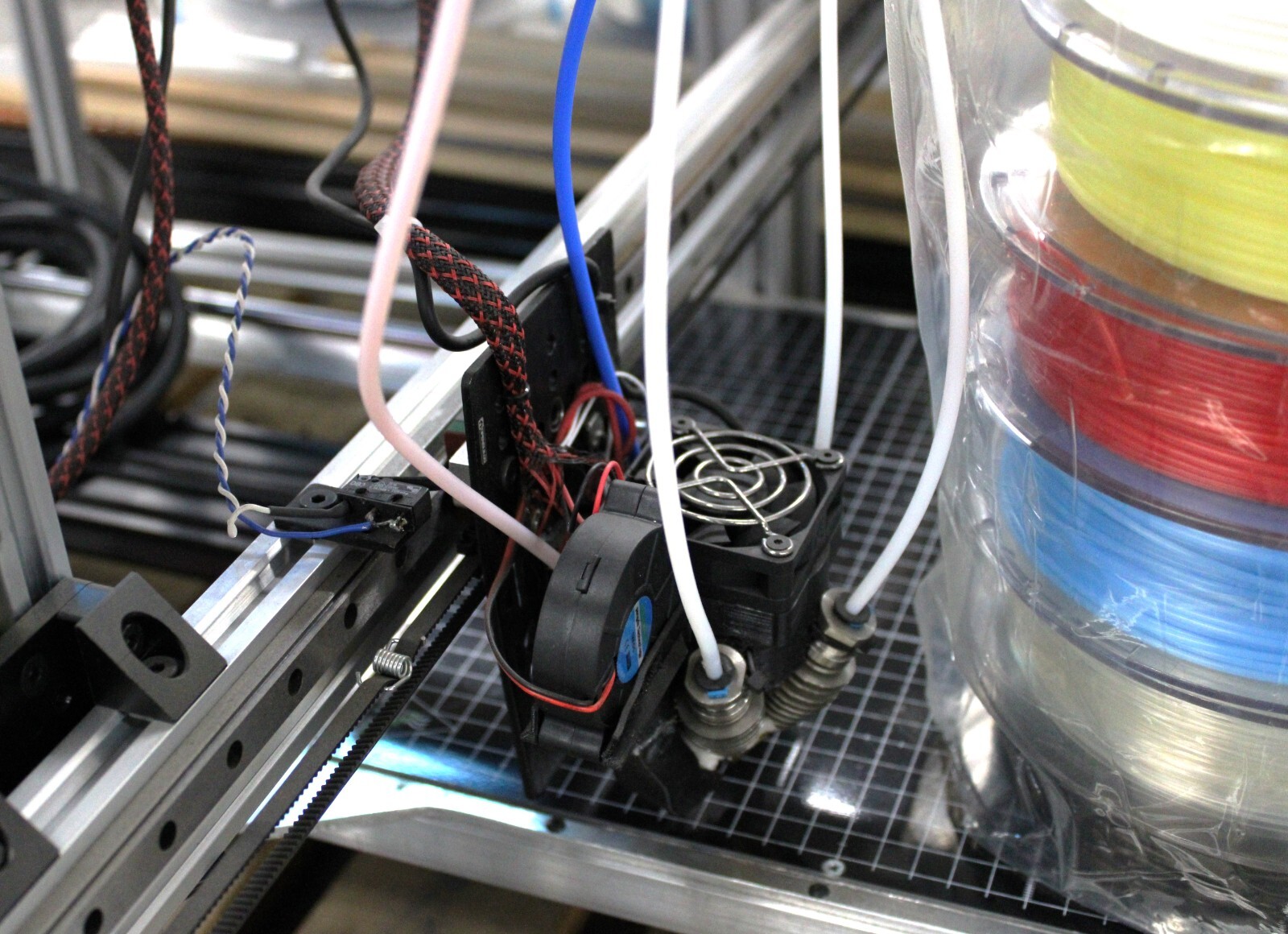 3D Printer Machine with multiple spools – See images-Needs new Heat-bed