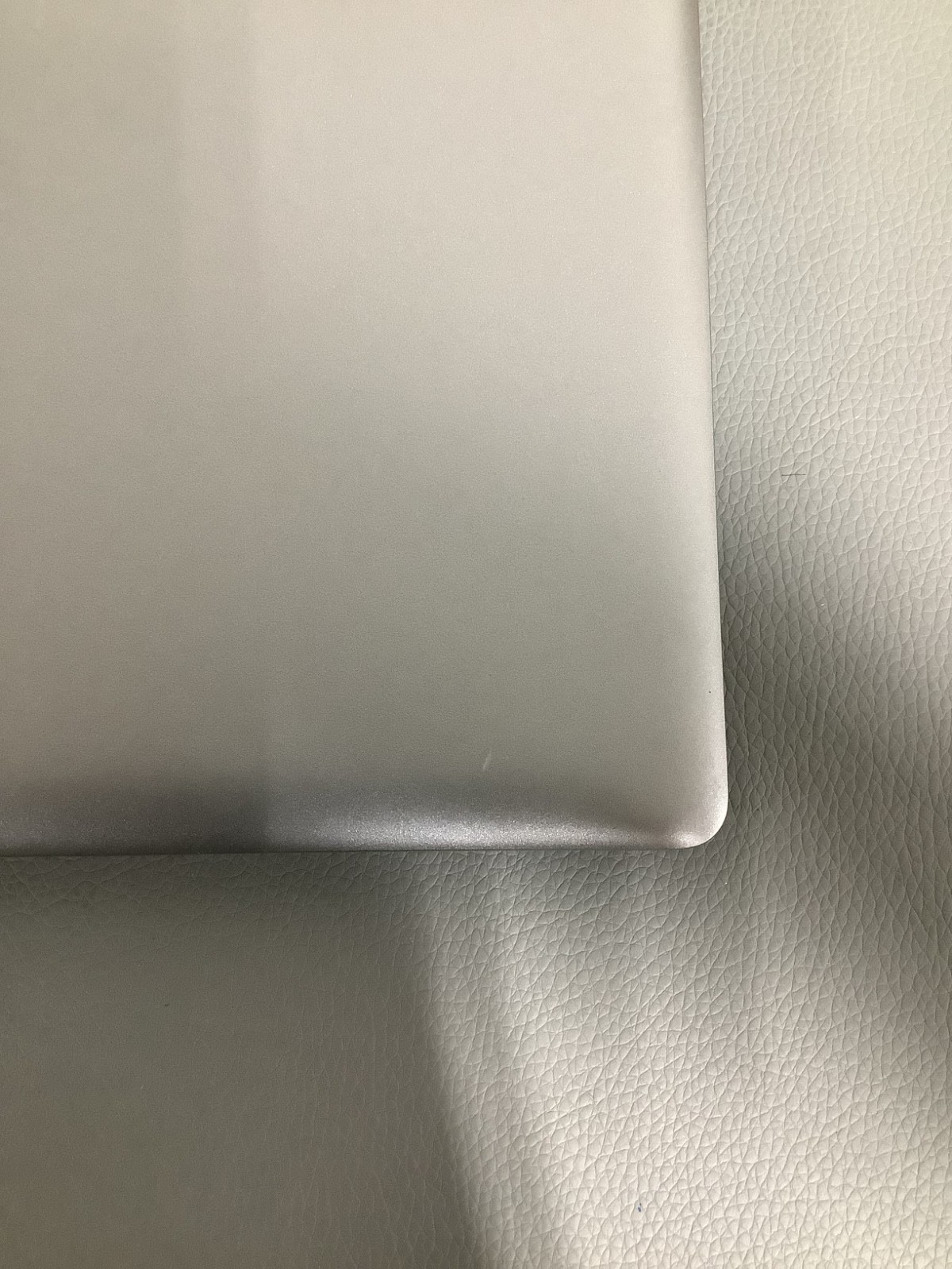 Jumper EZbook S7Hi JNF12 15.6in Laptop 128GB+512GB (JPNLDAD330742)
