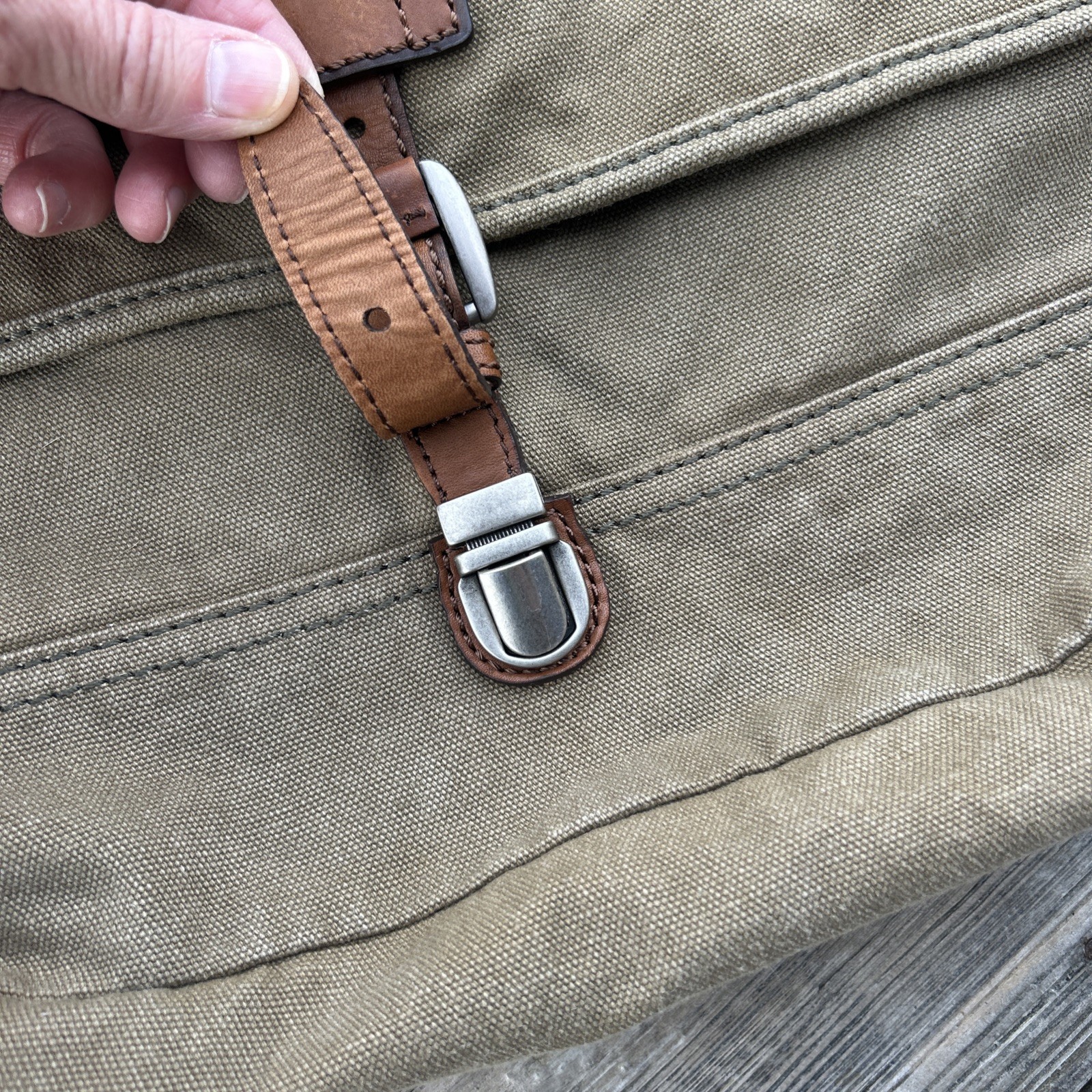 Vintage Fossil Canvas & Leather Messenger Bag Crossbody Laptop Computer Bag