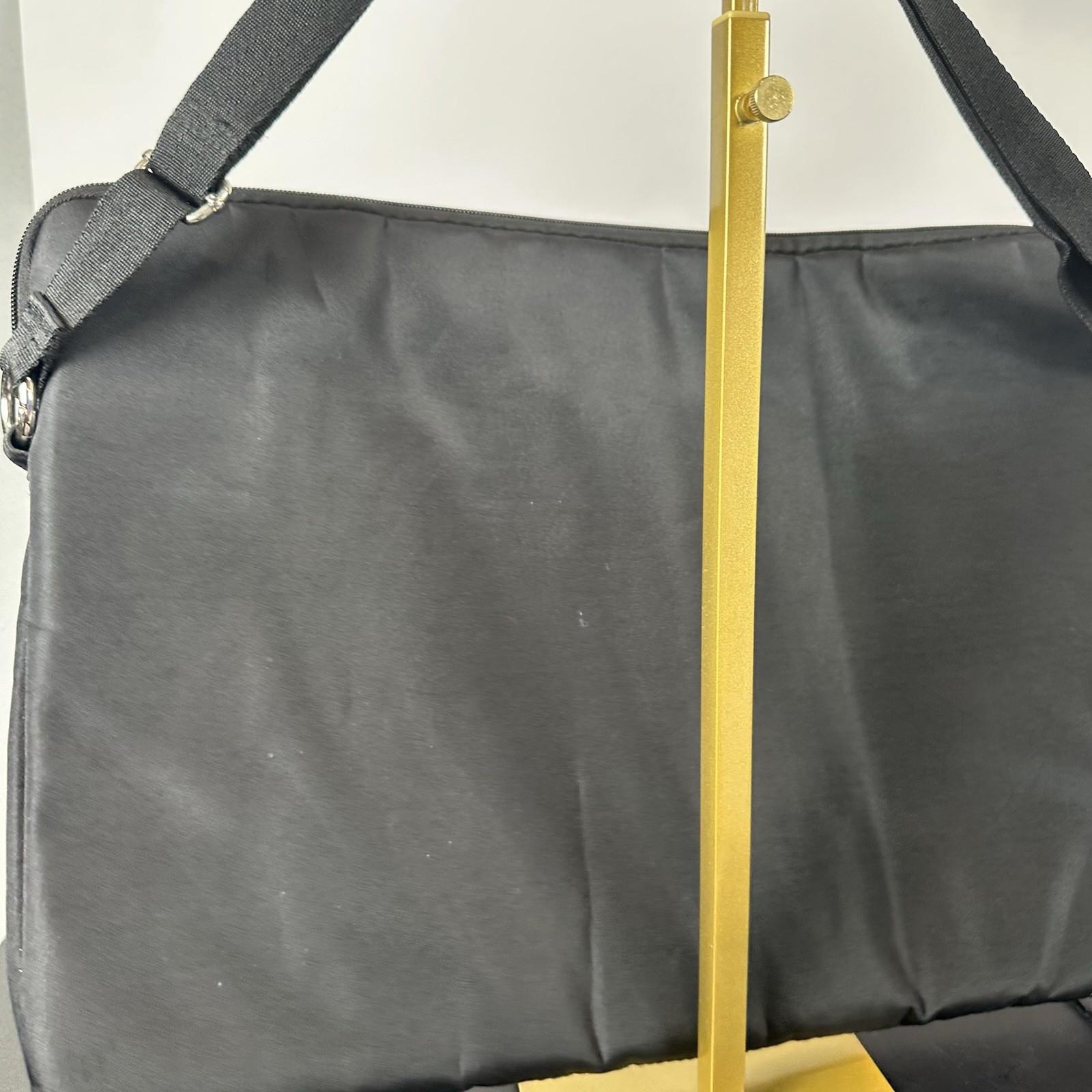 Swissgear Maya Laptop Sleeve Bag Carry Swiss Gear Case 16″ Black Shoulder Strap