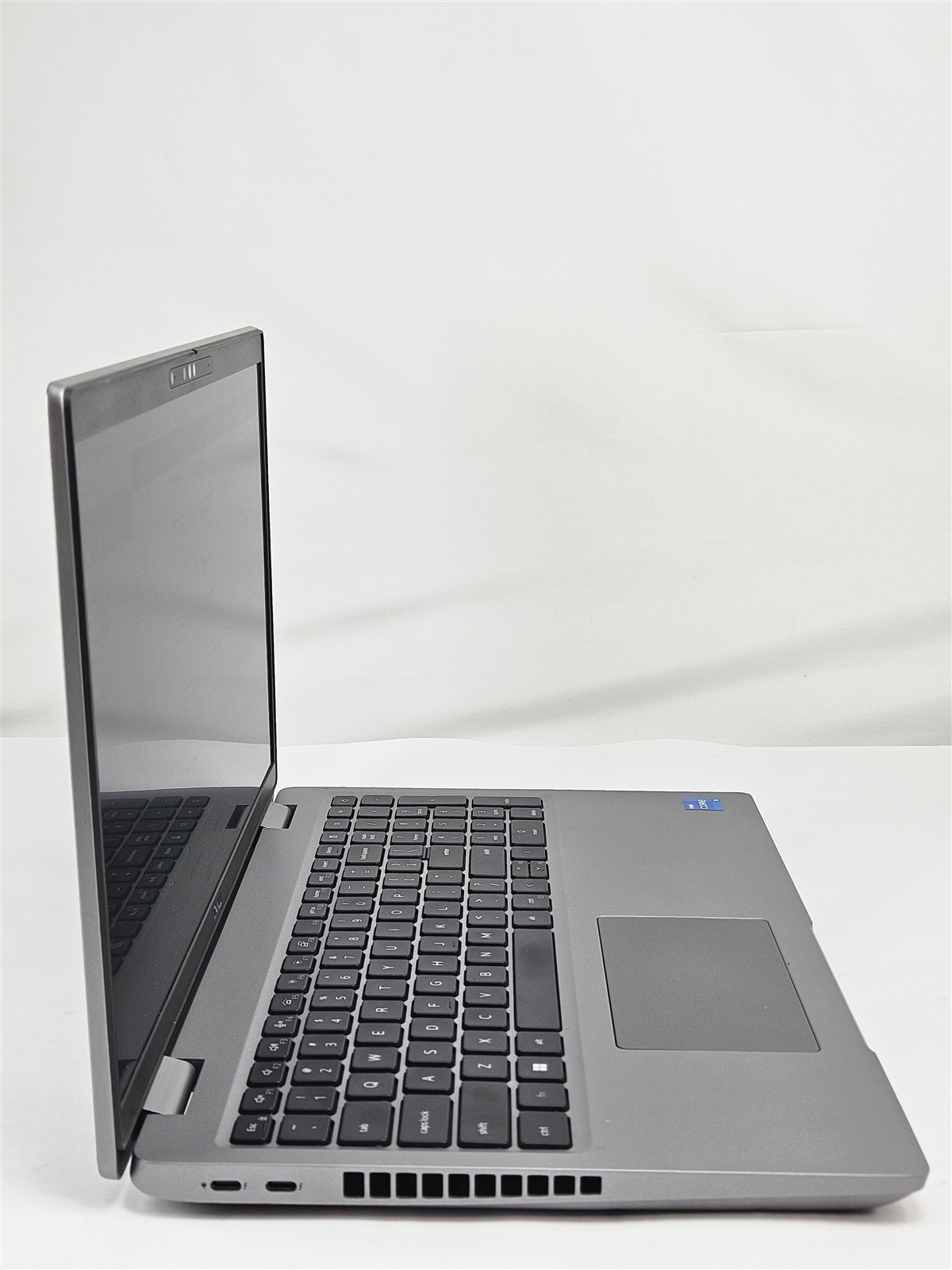 15.6″ Dell Precision 3571 Touch Core i5-12600H 256GB SSD 16GB RAM Notebook