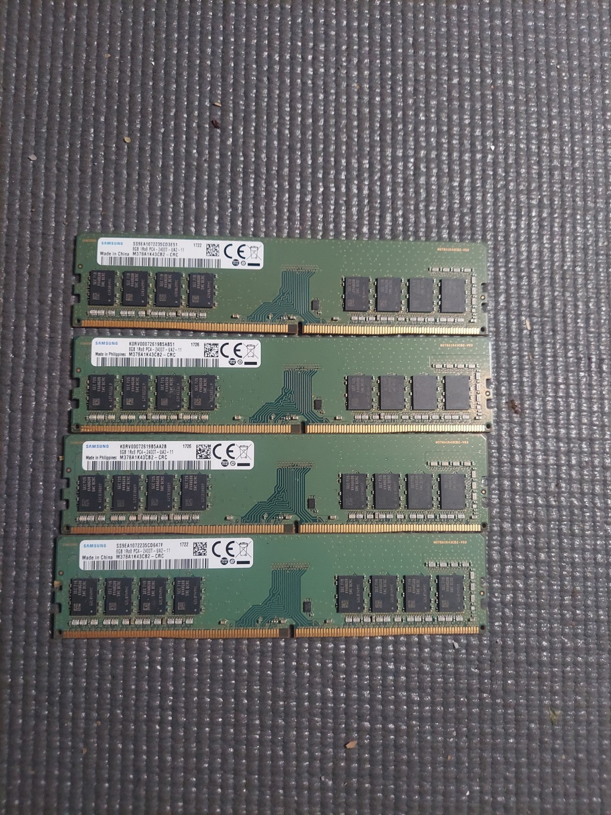 32GB Samsung (8GBX4) 1RX8 PC4-2400T DDR4 NON-EEC PC RAM M378A1K43CB2-CRC