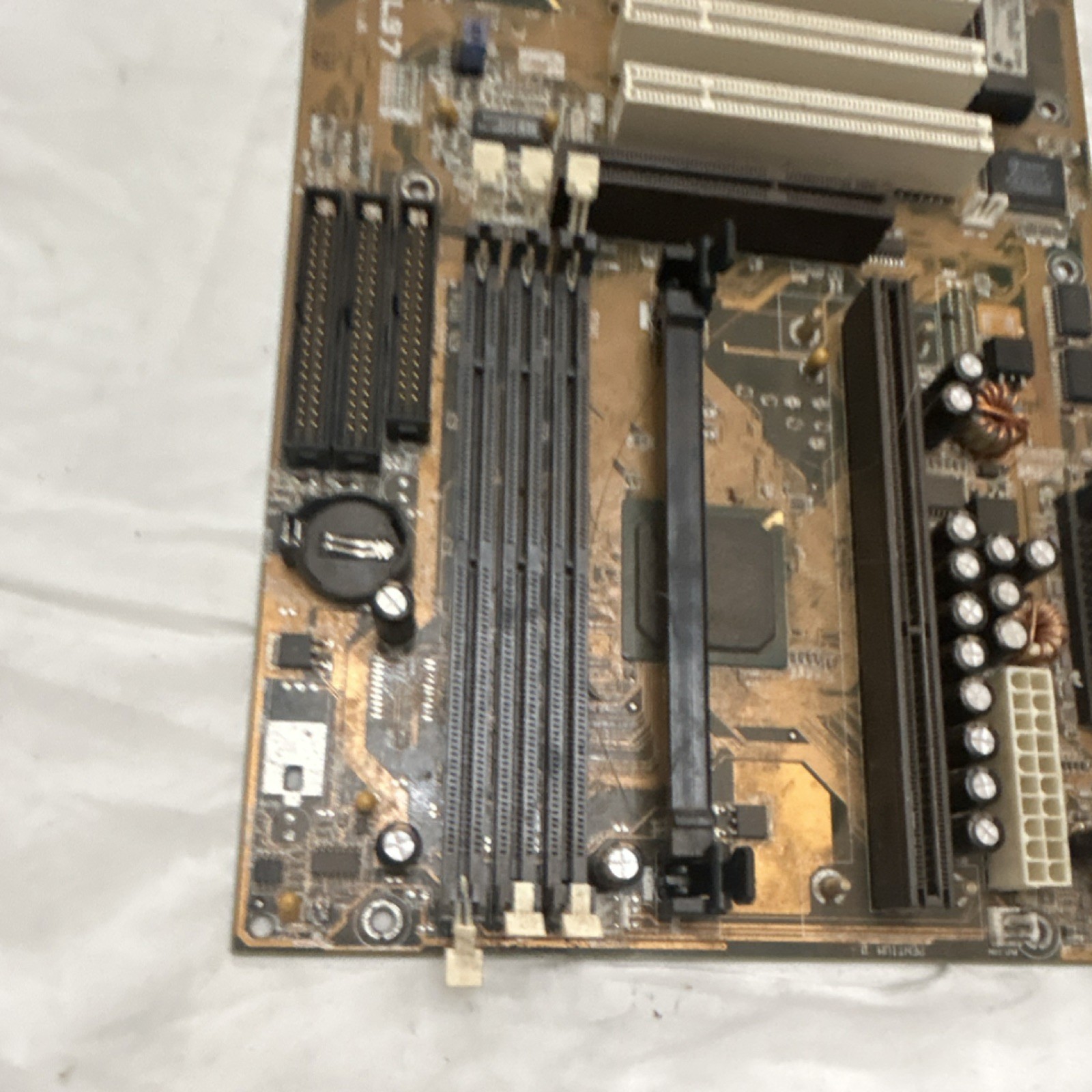 ASUS P2L97 ATX Slot 1 Motherboard Intel PCI ISA AGP SDR SDRAM On-Board Audio