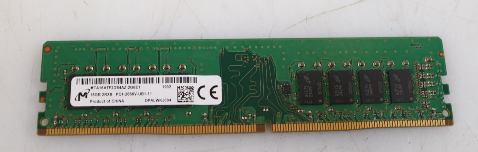 16GB Micron MTA16ATF2G64AZ-2G6E1 DDR4 PC4-2666V UDIMM Desktop Memory