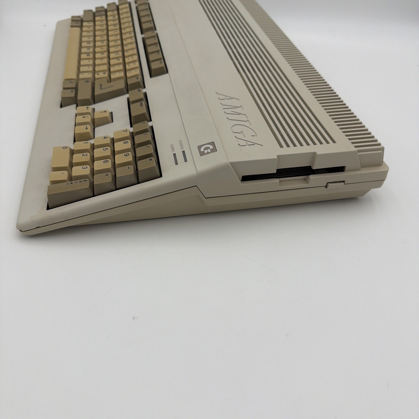 Commodore Amiga 500 A500 Rev 6A 1MB Kickstart 1.3 Tested Computer Only