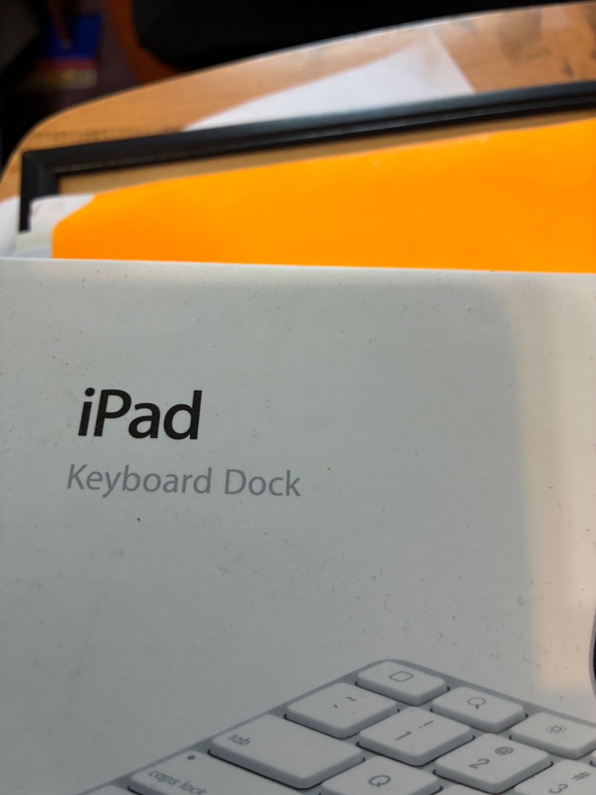 Apple iPad Keyboard Dock MC533LL/B A1359 for iPad 1st Gen New Sealed