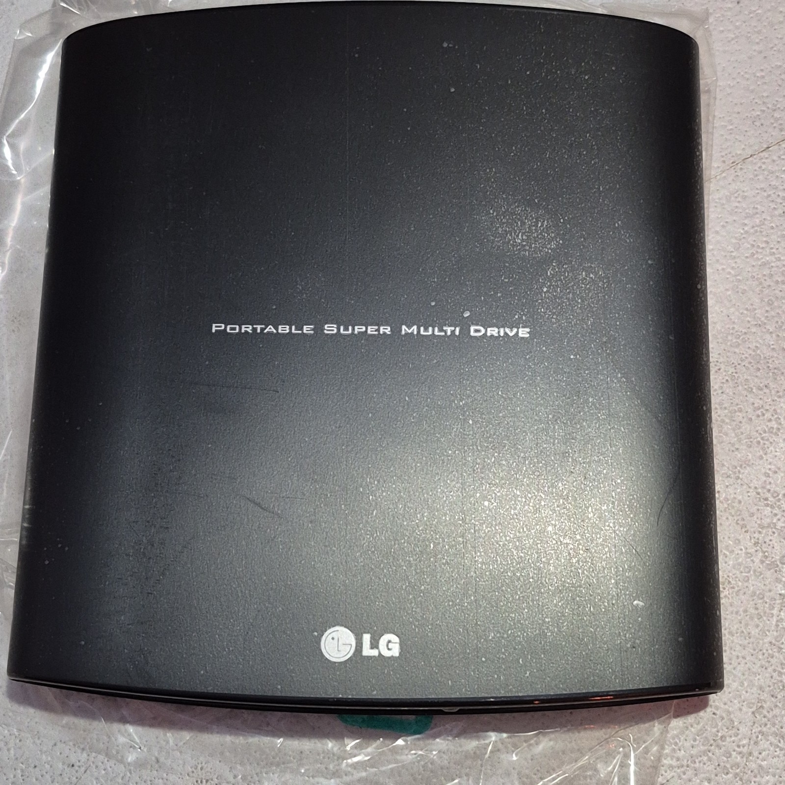 LG GP08 Lite Portable Super Multi Drive External DVD Writer USB Complete in Box