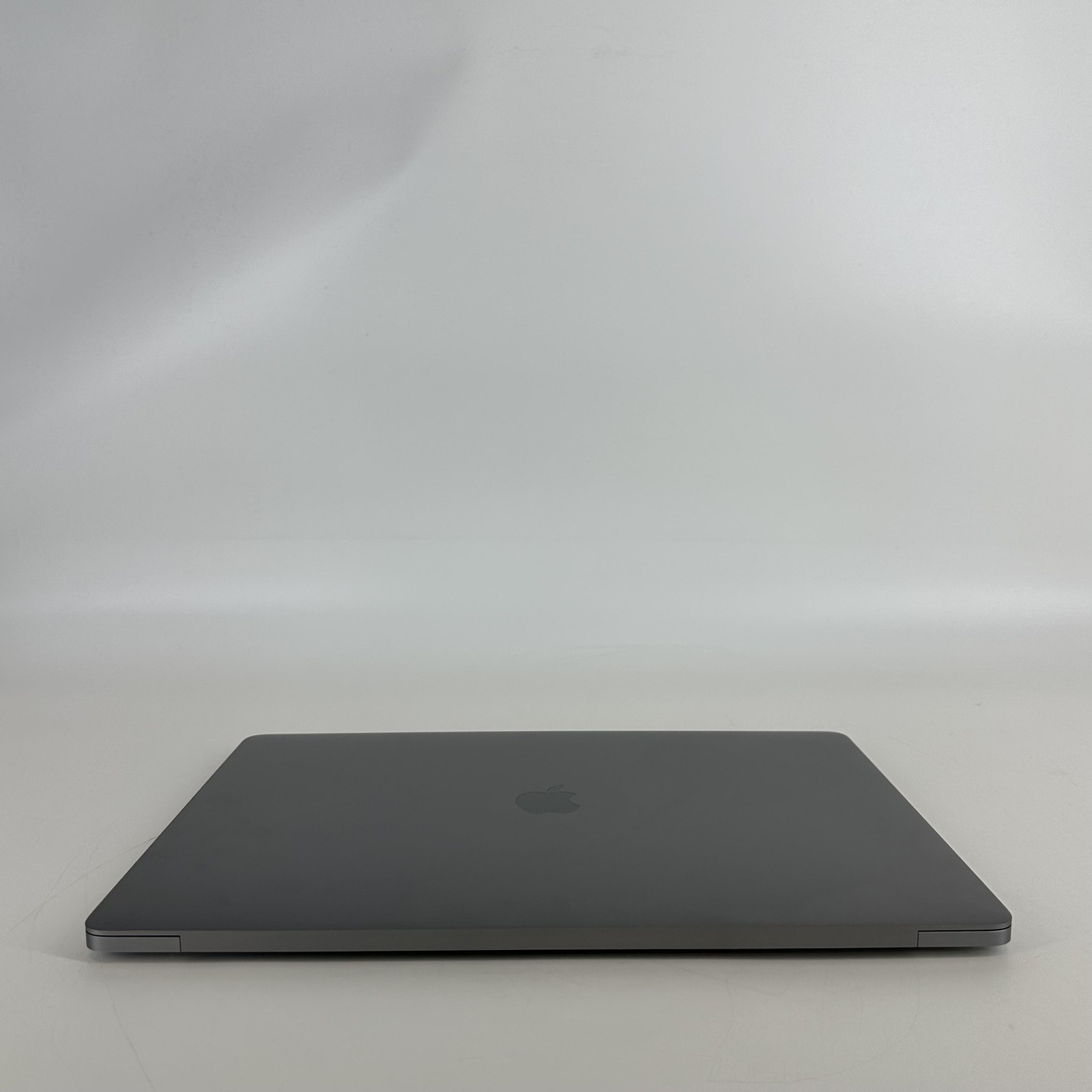 MacBook Pro 16 Touch Bar 2019 2.3 GHz i9 32GB 1TB SSD Radeon Pro 5500M 8GB Gray