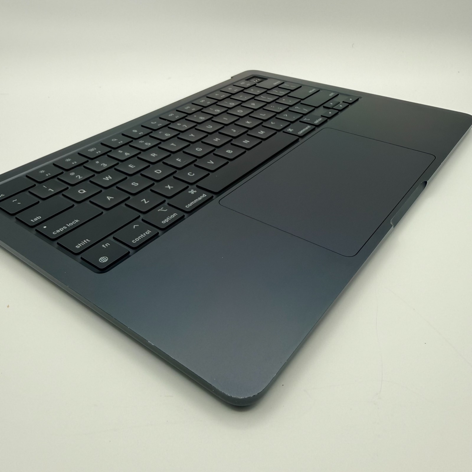 Apple MacBook Air 13.6” A2681 M2 Top Case Keyboard Touchpad Battery 87% Midnight