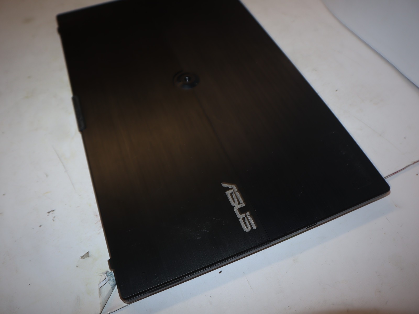 ASUS MB16ACV 15.6 in Zenscreen Wide LCD Monitor – Black – AO4079487