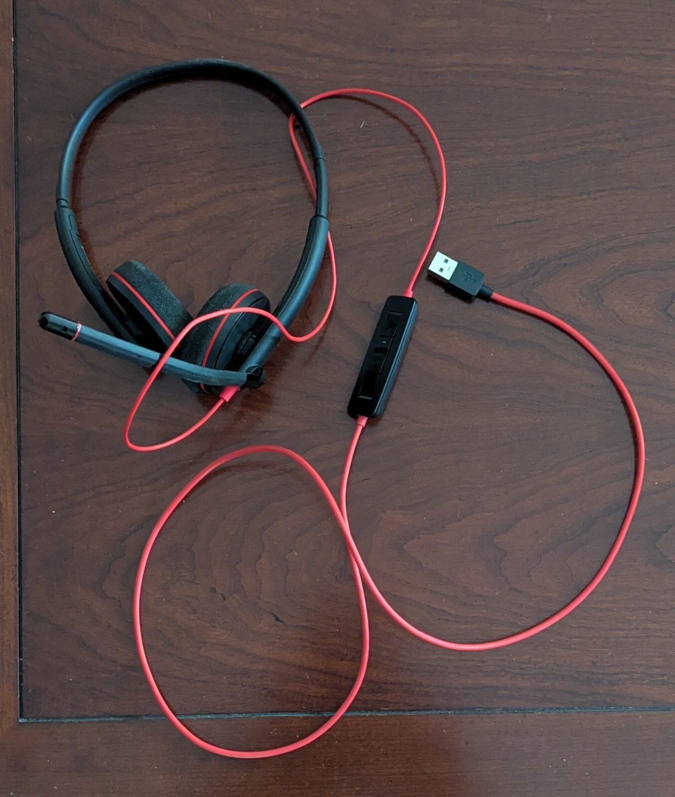 Plantronics Blackwire C3220 USB Headset – Black