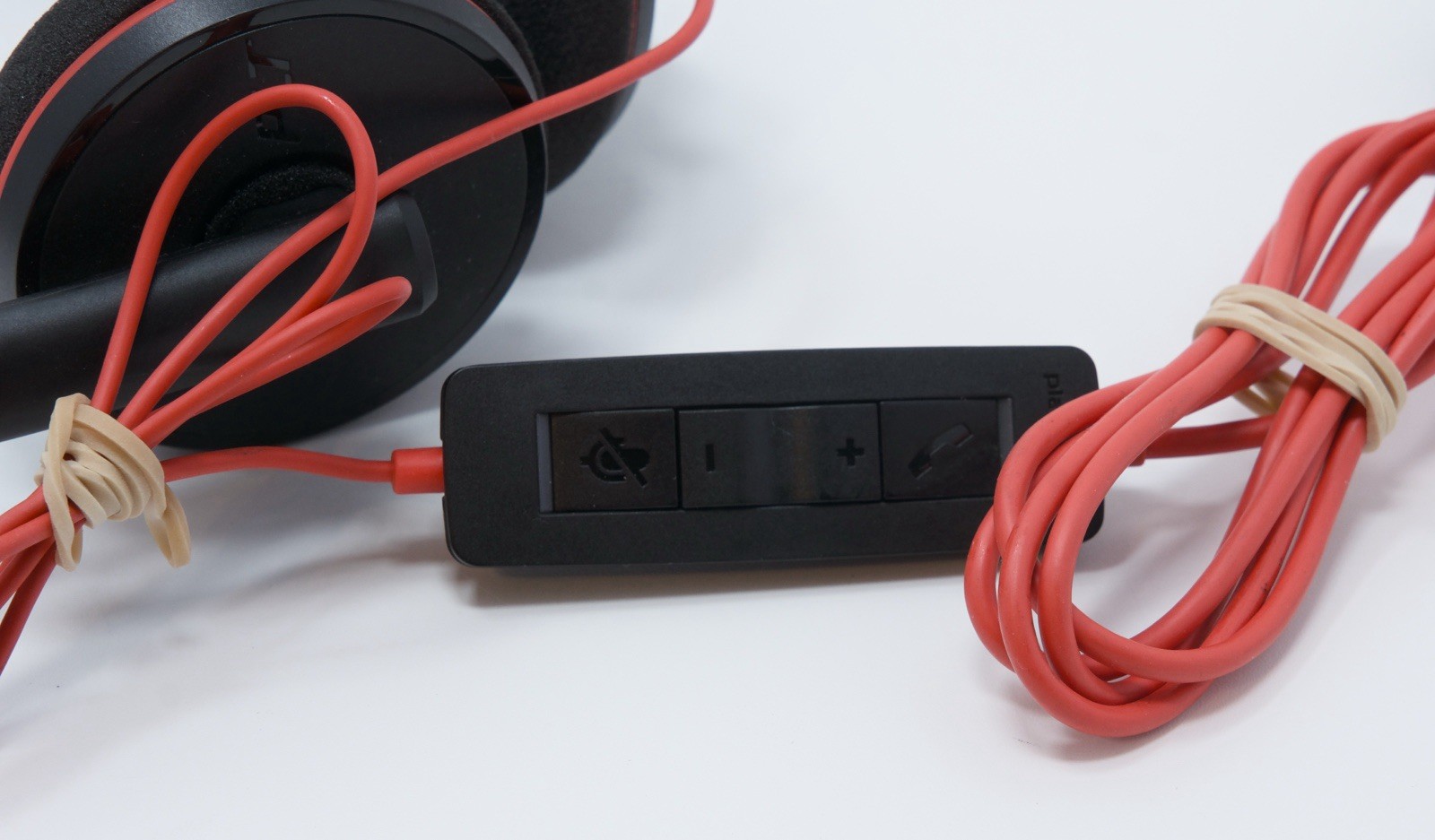 Plantronics BLACKWIRE C3220 USB-C Over-the-Ear Headset – Black – 3220 Open Box