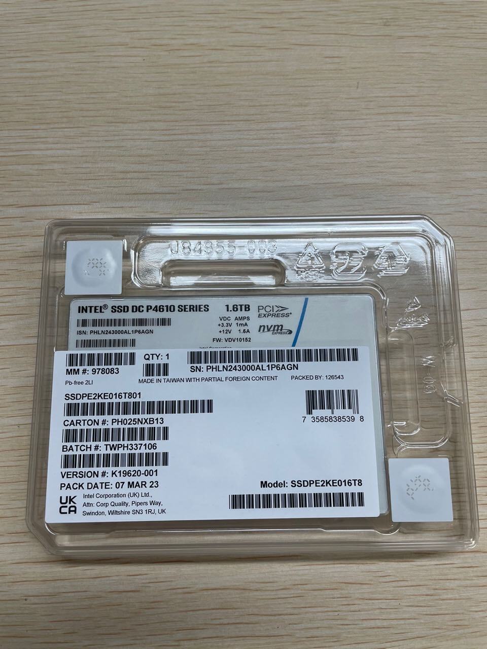 Intel SSD DC P4610 SERIES 1.6TB 2.5″ NVMe/PCIe SSD SSDPE2KE016T8