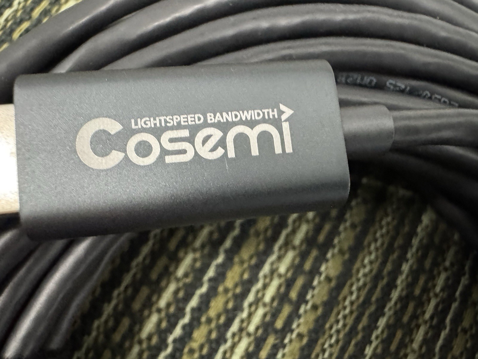 Cosemi USB3.1 Gen 2 Hybrid Active Optical Cable 50ft. Black.