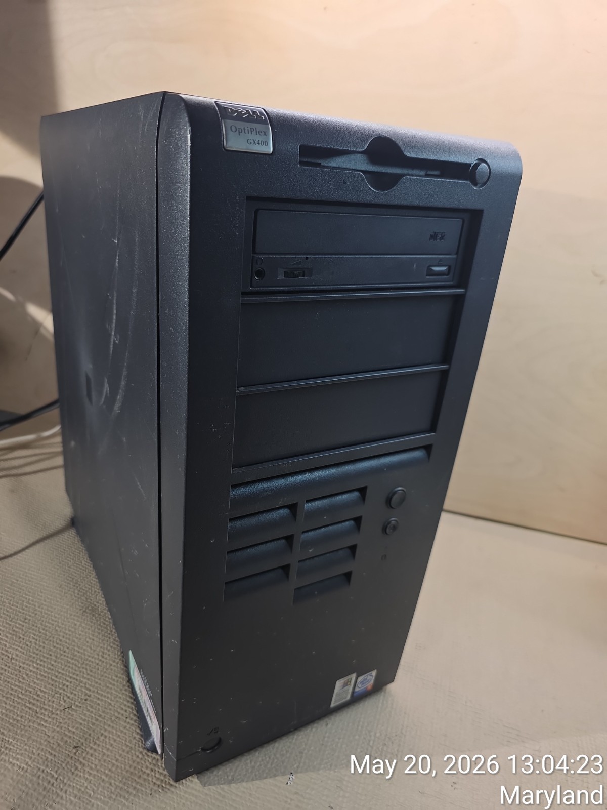 Dell OptiPlex GX400: Pentium 4 @1.4GHz, 512MB Ram, 150 GB Hard dr [Windows 98SE]