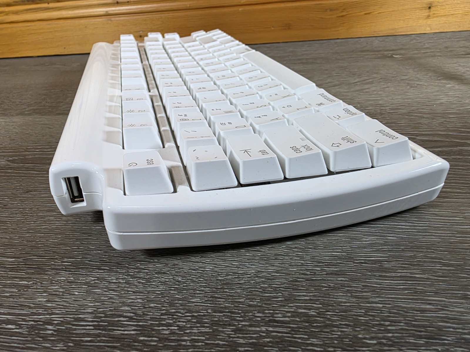 Matias Mini Tactile Pro Mechanical Keyboard for Mac ALPS Clicky FK303 White CIB