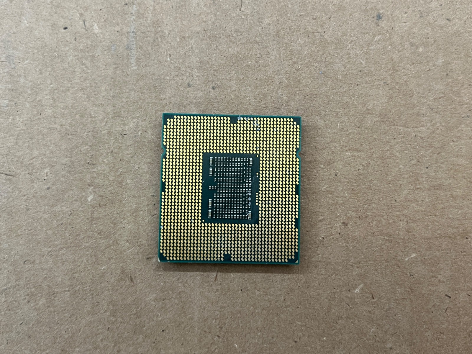 Lot of 21 Intel Xeon E5620 2.40GHz Quad-Core 12MB LGA 1366 P/N: SLBV4 Processor