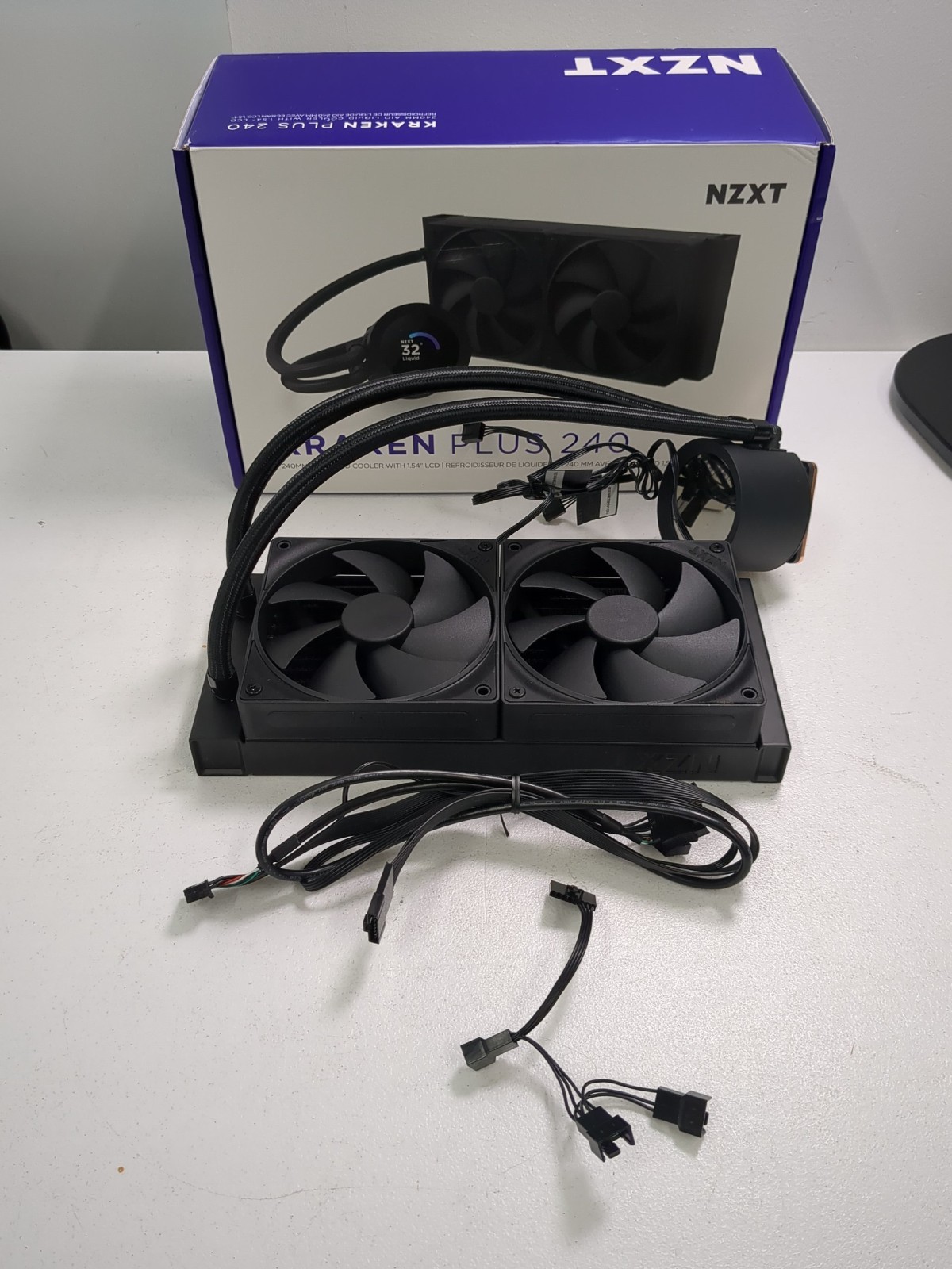 NZXT Kraken Plus 240 240mm AIO Liquid CPU Cooler (2 x 120mm F120P Fans) LikeNew