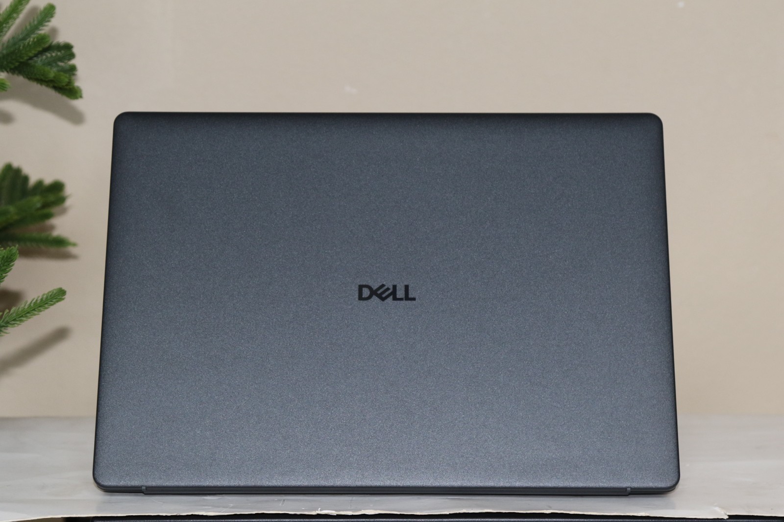 Dell 16 Plus DC16250 16″ 16:10Touch Display Intel Core 7 150U, 16GB RAM 1TB SSD