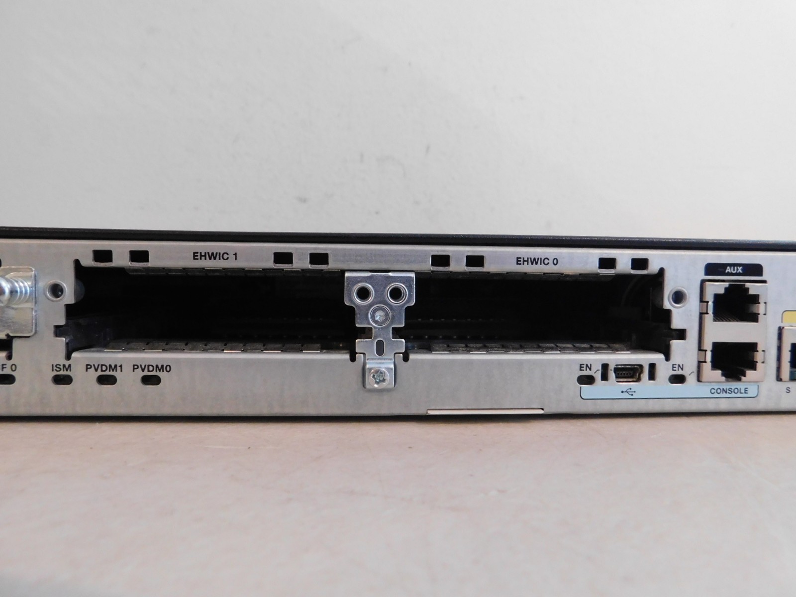 Cisco 2901/K9 V03 2900-Series Integrated Services Router