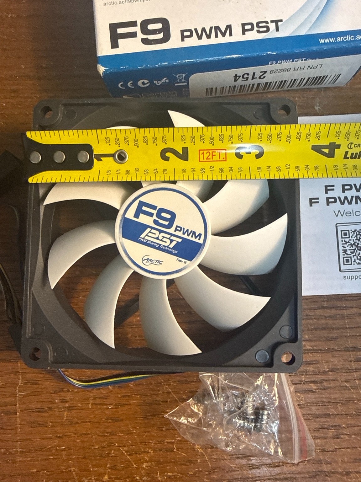 ARCTIC F9 PWM PST 92mm Case Fan Fluid Dynamic Bearing 4-Pin PWM w/ Box & Screws