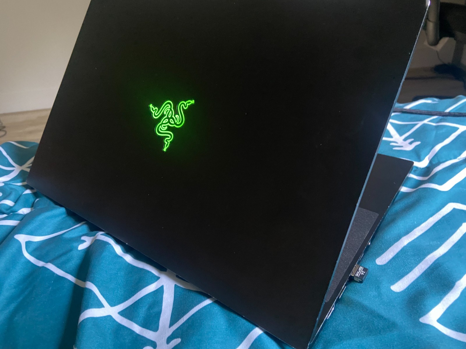 Razer Blade 15.6″ (512GB SSD , Intel Core i7 10th Gen., 5.10GHz, 16GB) Gaming…