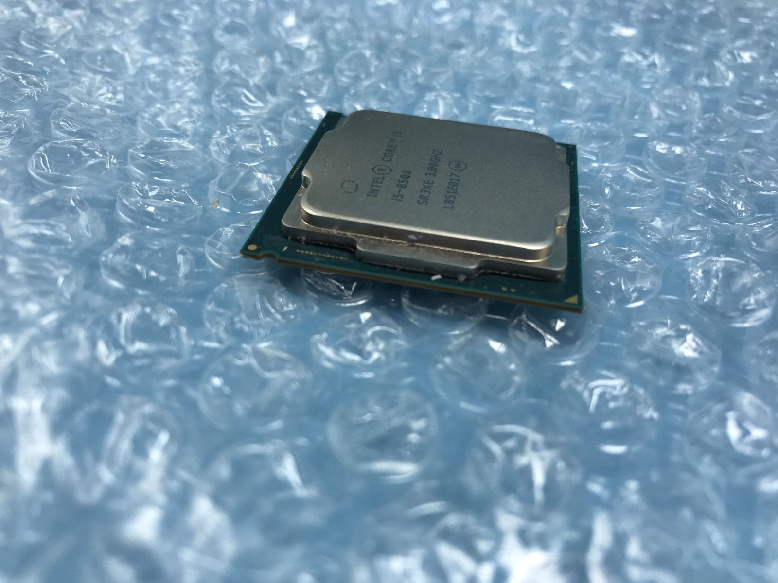 Intel Core i5-8500 SR3XE 6-Core CPU Processor, 3.00GHz, 9M Cache, LGA1151