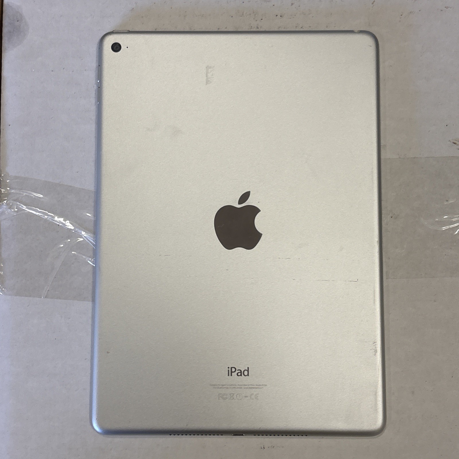Apple iPad Air 2 A1566 9.7″ – 64GB – Wi-Fi – Silver – MGKL2LL/A Tested Works