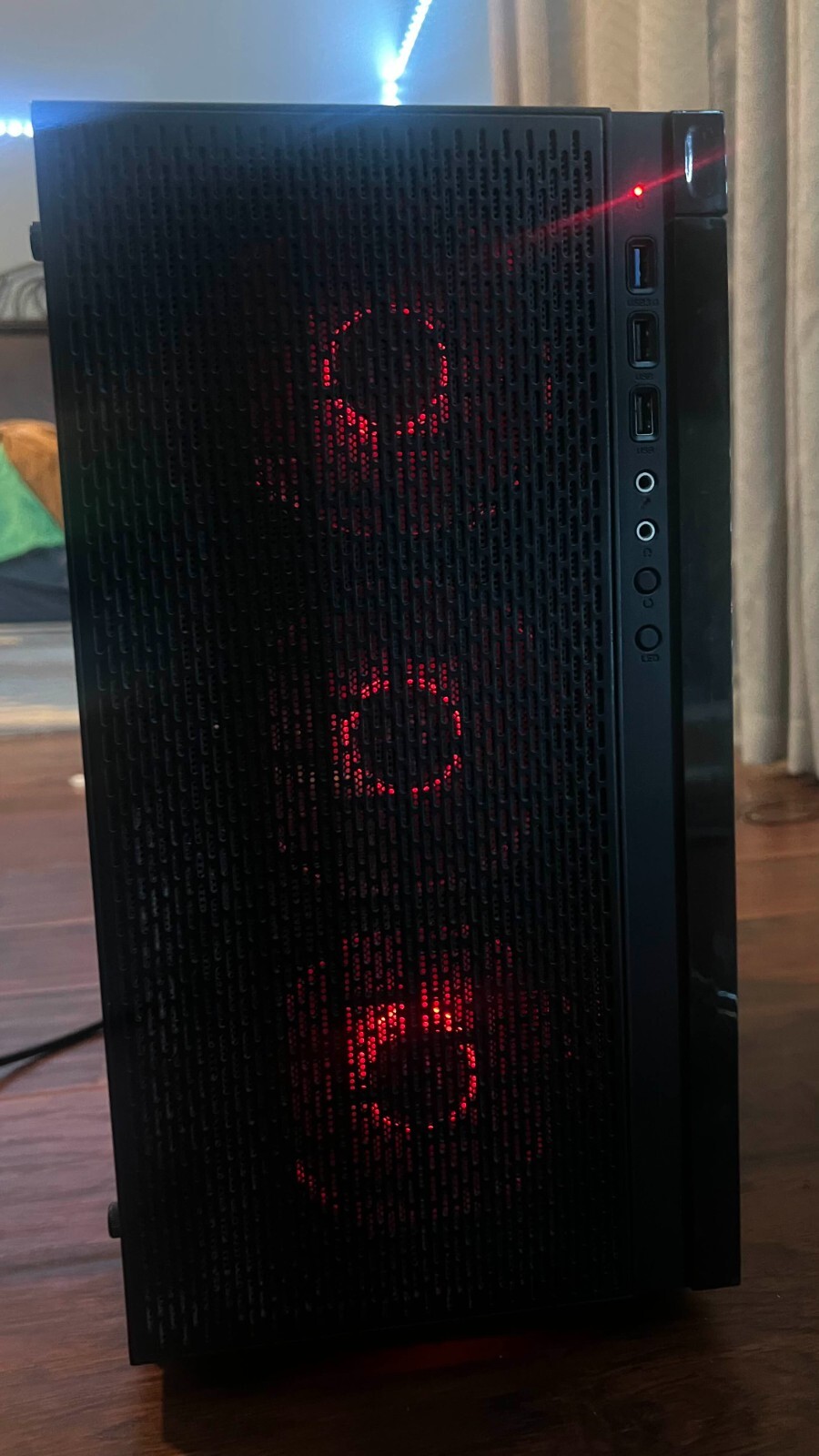 SkyTech Blaze Ryzen Ryzen 5 1600, NVIDIA GeForce GTX 1050 Ti 4GB, 16GB DDR4