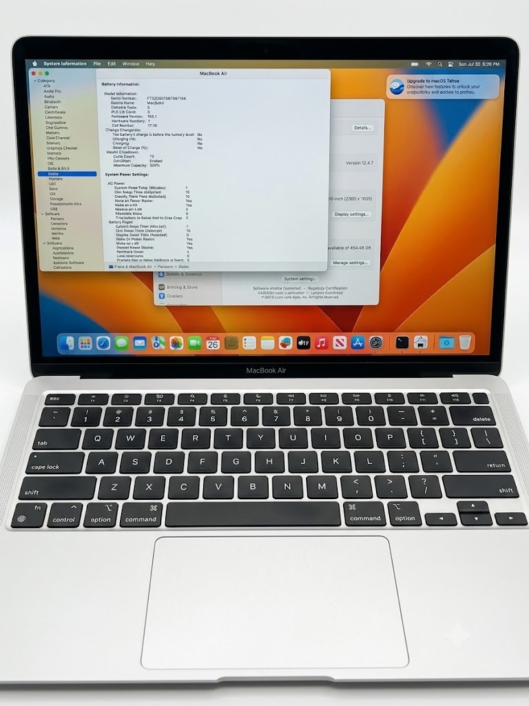 Apple MacBook Air 13″ 2020 M1. 16 GB Ram. 512 GB storage.