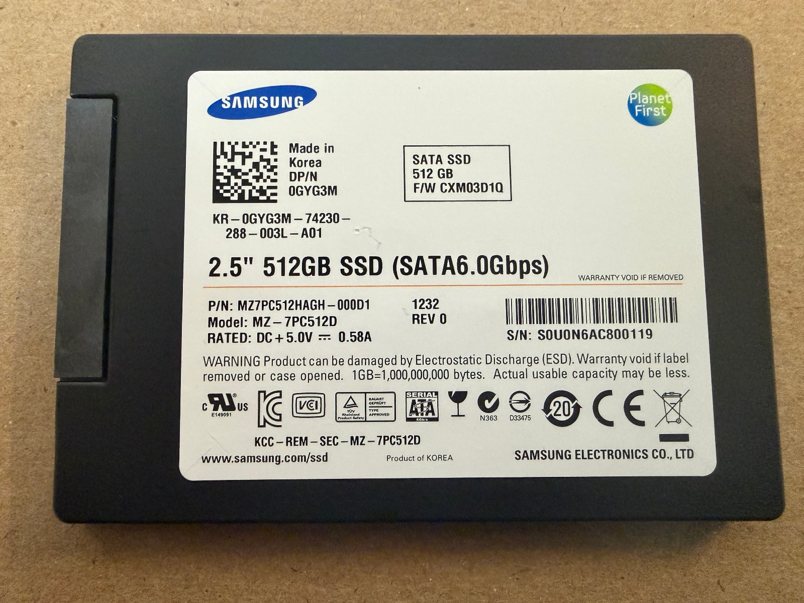 SAMSUNG 512Gb 2.5″ SSD 6.0Gbps Solid State Drive MZ-7PC512D MZ7PC512HAGH-000D1