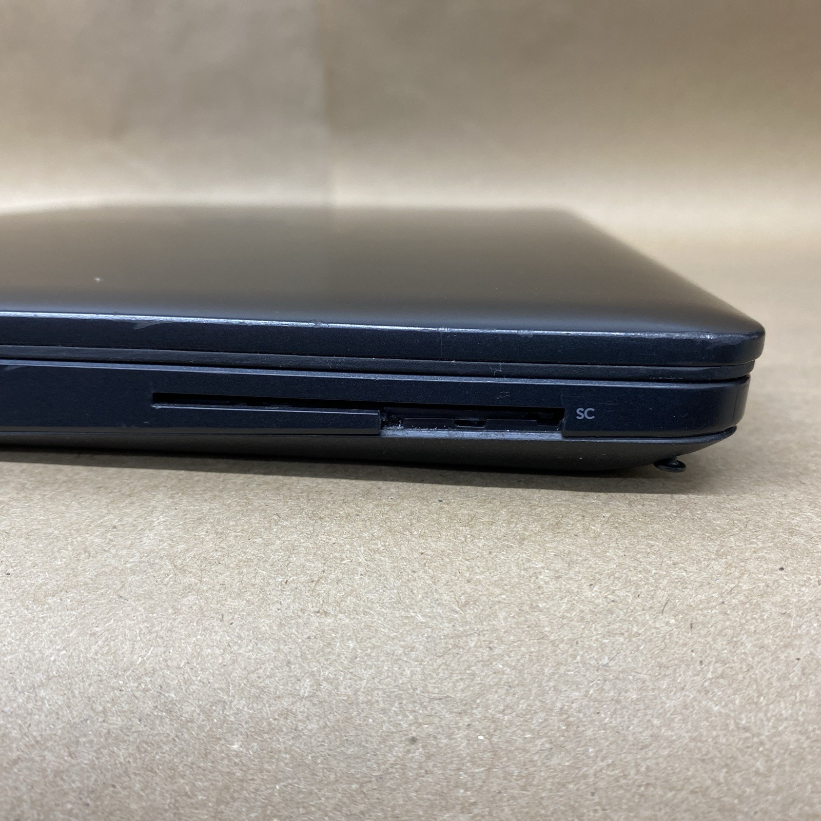 Dell Latitude E5570 – 15″ FHD – i7-6600U – 8GB – 128GB SSD – Win 10 Pro – READ