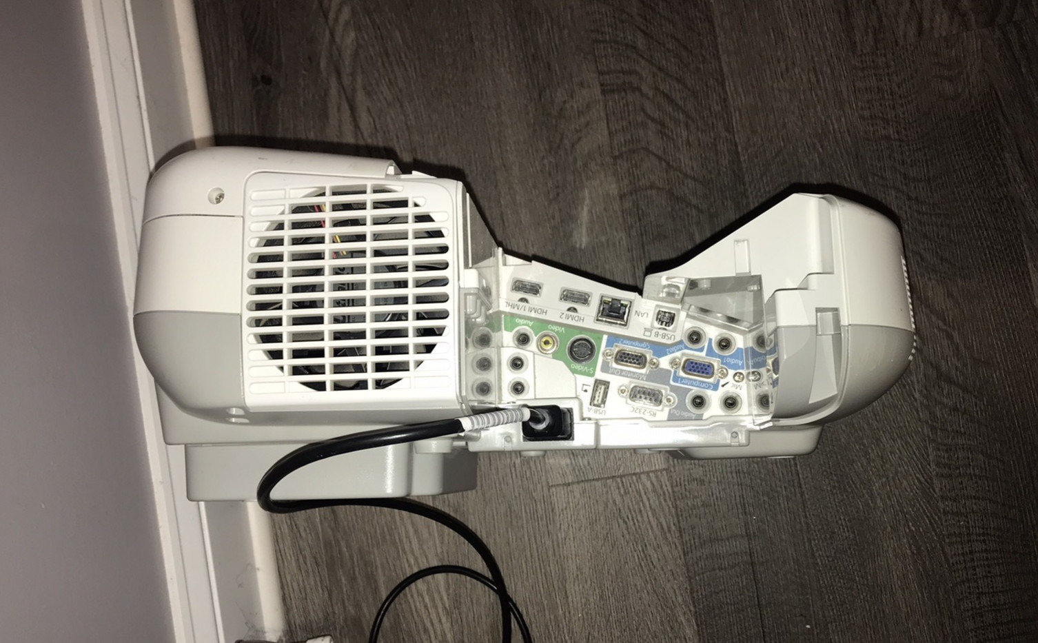 Epson BrightLink 585Wi Interactive Ultra Short Throw WXGA Projector HDMI 3300Lm