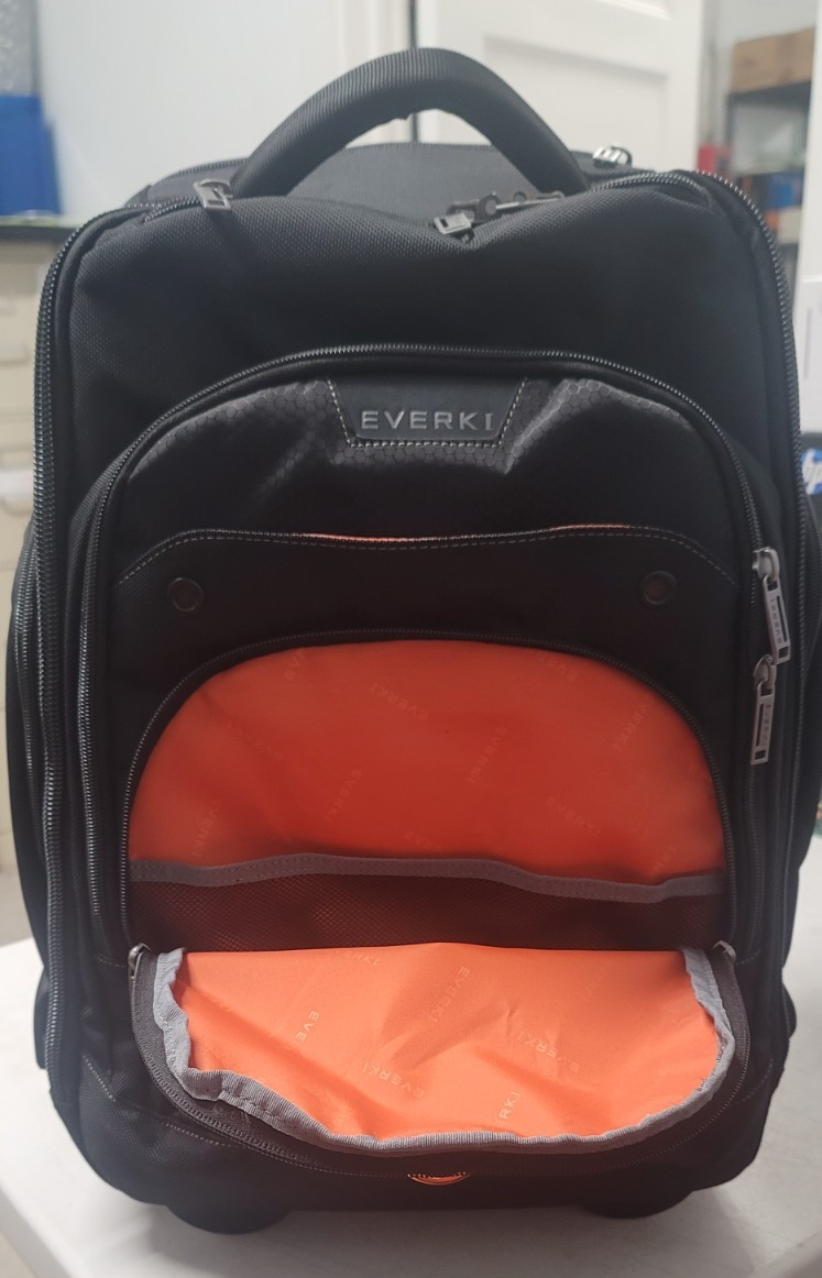 Everki Atlas Wheeled 17.3″ Laptop Backpack – EKP122