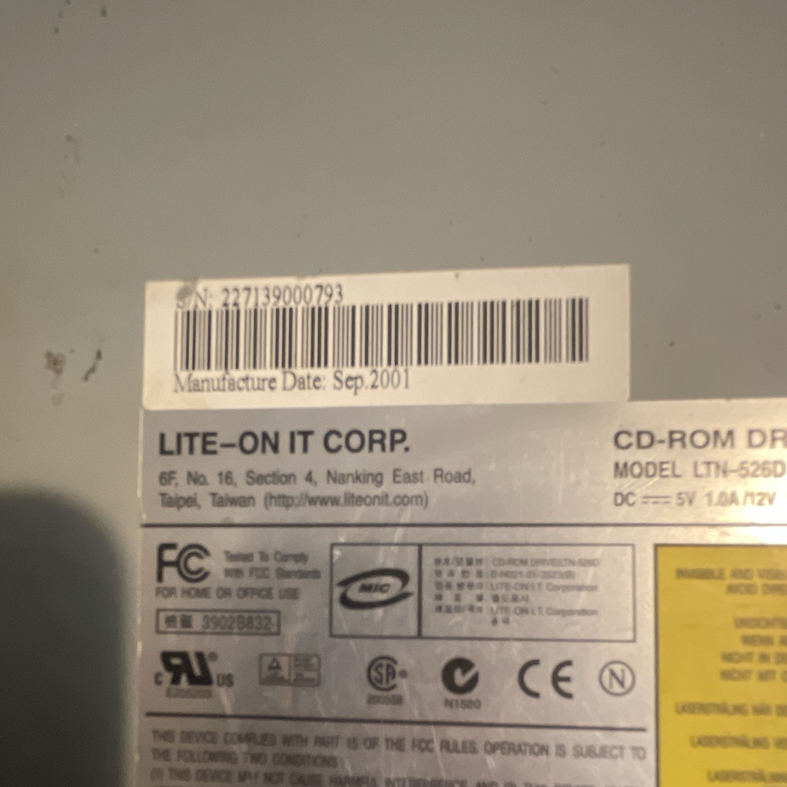 Lite-On LTN-526D 52x IDE Internal CD-ROM Drive PC Desktop