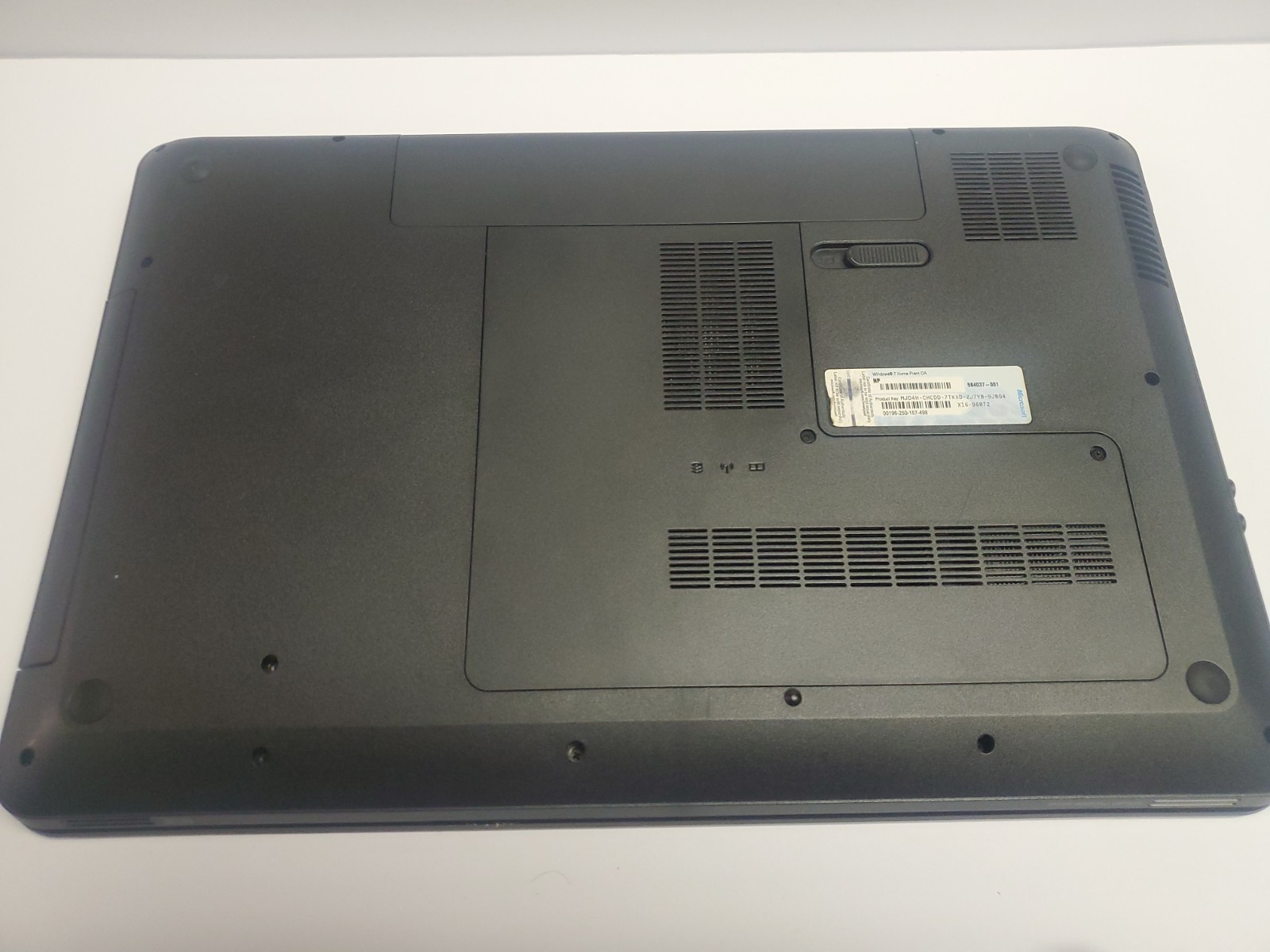 HP Pavilion g7 series Laptop 2012 4RAM, 80GB HDD Windows 7 No Battery