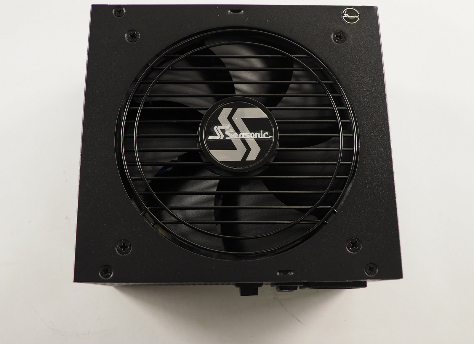 Sea Sonic Focus Plus GM-850 Gold 850W ATX Power Supply Unit