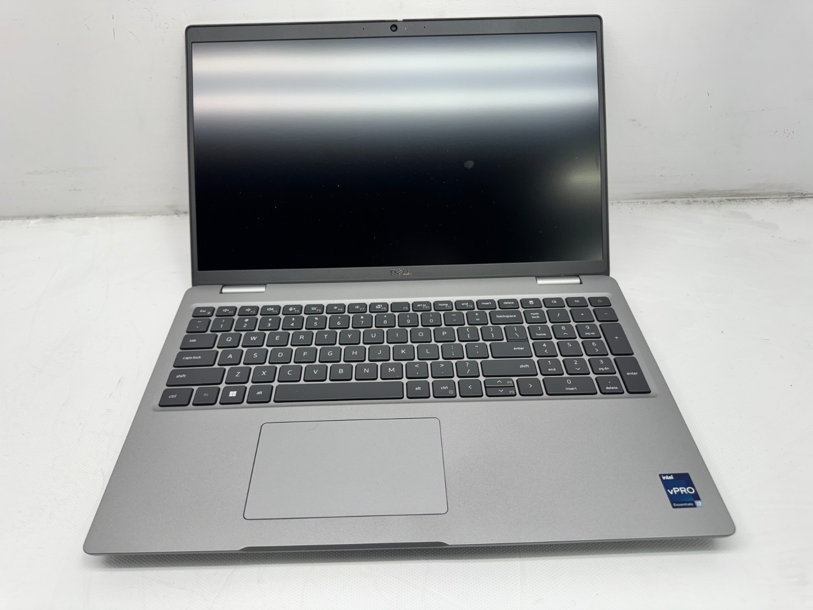 Dell Latitude 5540 LT Intel FHD i7-1355U@1.7GHz 16G 256G Windows 11 w/AC *READ*