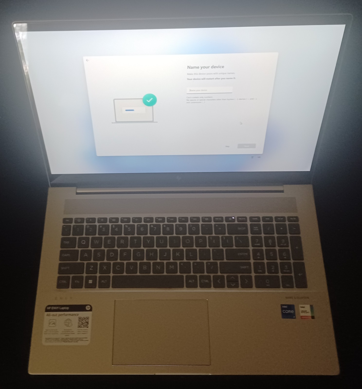 HP Envy Laptop Touch scree 17in 13th Gen Intel Core i7-13700H 2.40Ghz 32 GB 1TB.