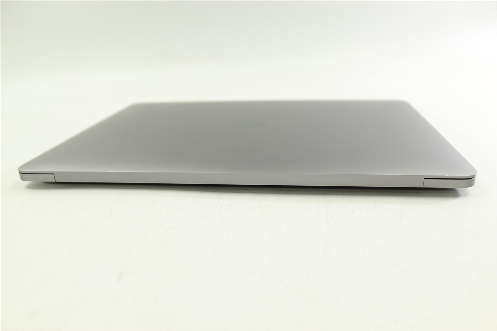 Apple MacBook Pro A2251 2020 13.3″ i7-1068NG7 2.3GHz 512GB SSD 16GB RAM Tahoe