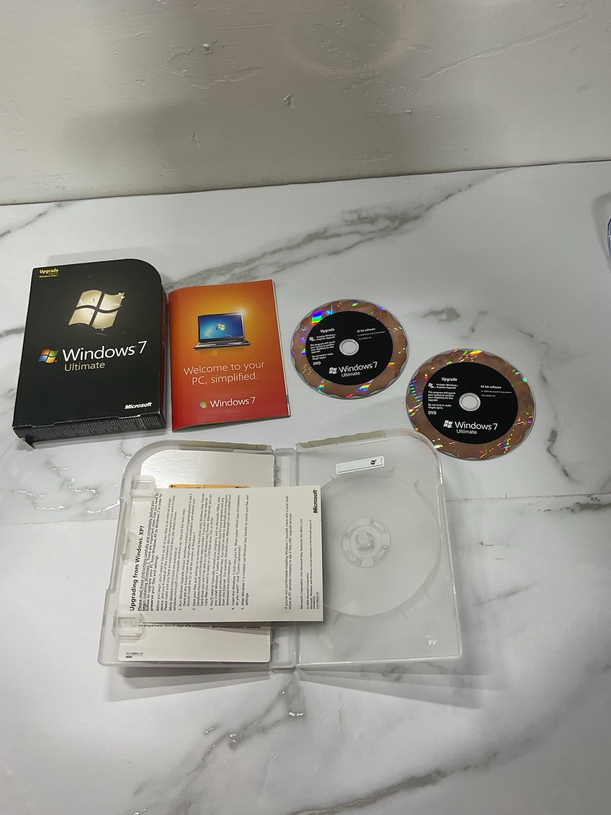 Microsoft Windows 7 Ultimate 32 Bit and 64 Bit DVDs Box License Key