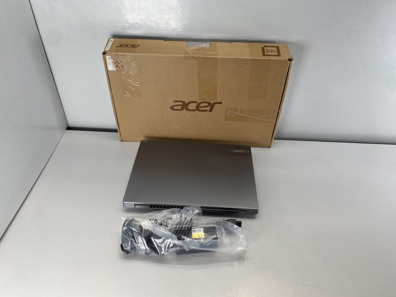 Acer Laptop ASPIRE A14-52MT 14″ Intel Core Ultra 7 258V 1TB- Gray