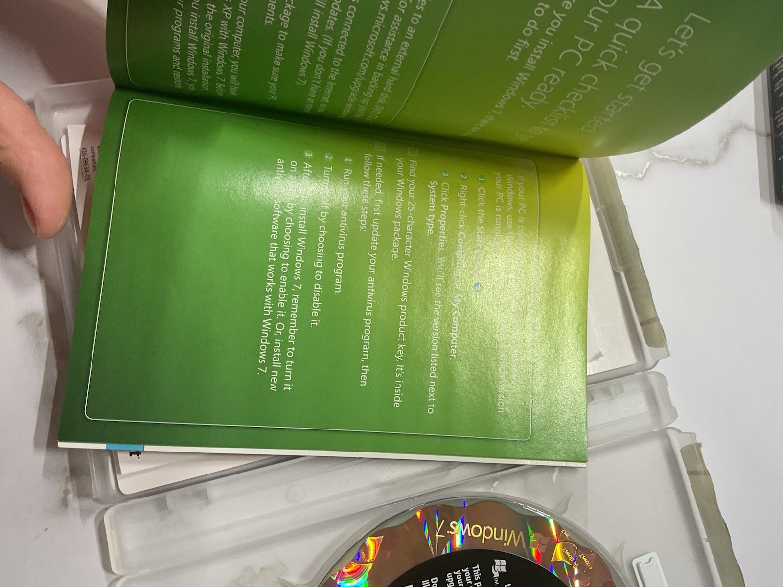 Microsoft Windows 7 Ultimate 32 Bit and 64 Bit DVDs Box License Key
