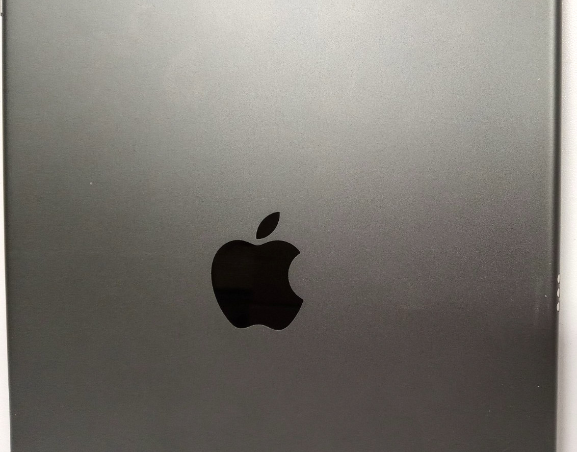 Apple iPad Air 3rd Generation (64GB, Space Gray, Unlocked) – Fully Functional!