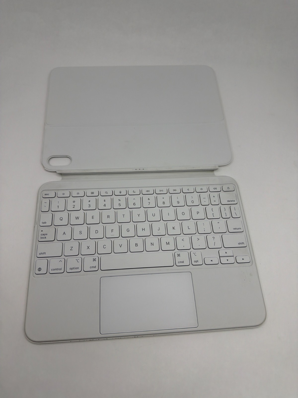 Apple Magic Keyboard Folio Case for Apple iPad 10.9″ A16 10th Gen white preowned