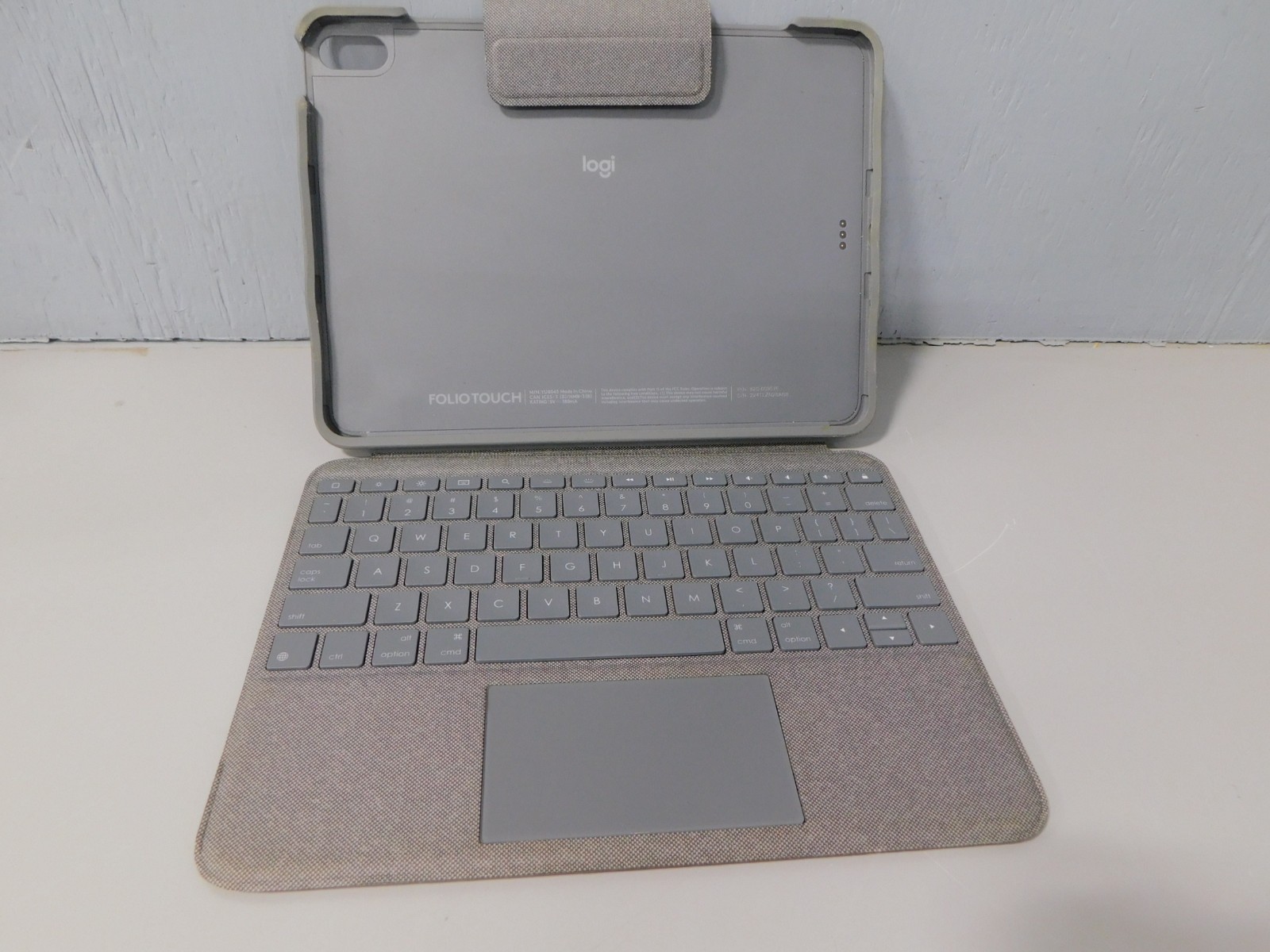 Logitech Folio Touch Keyboard Case iPad Air 11-inch M2 4th 5th Gen Gray YU0043