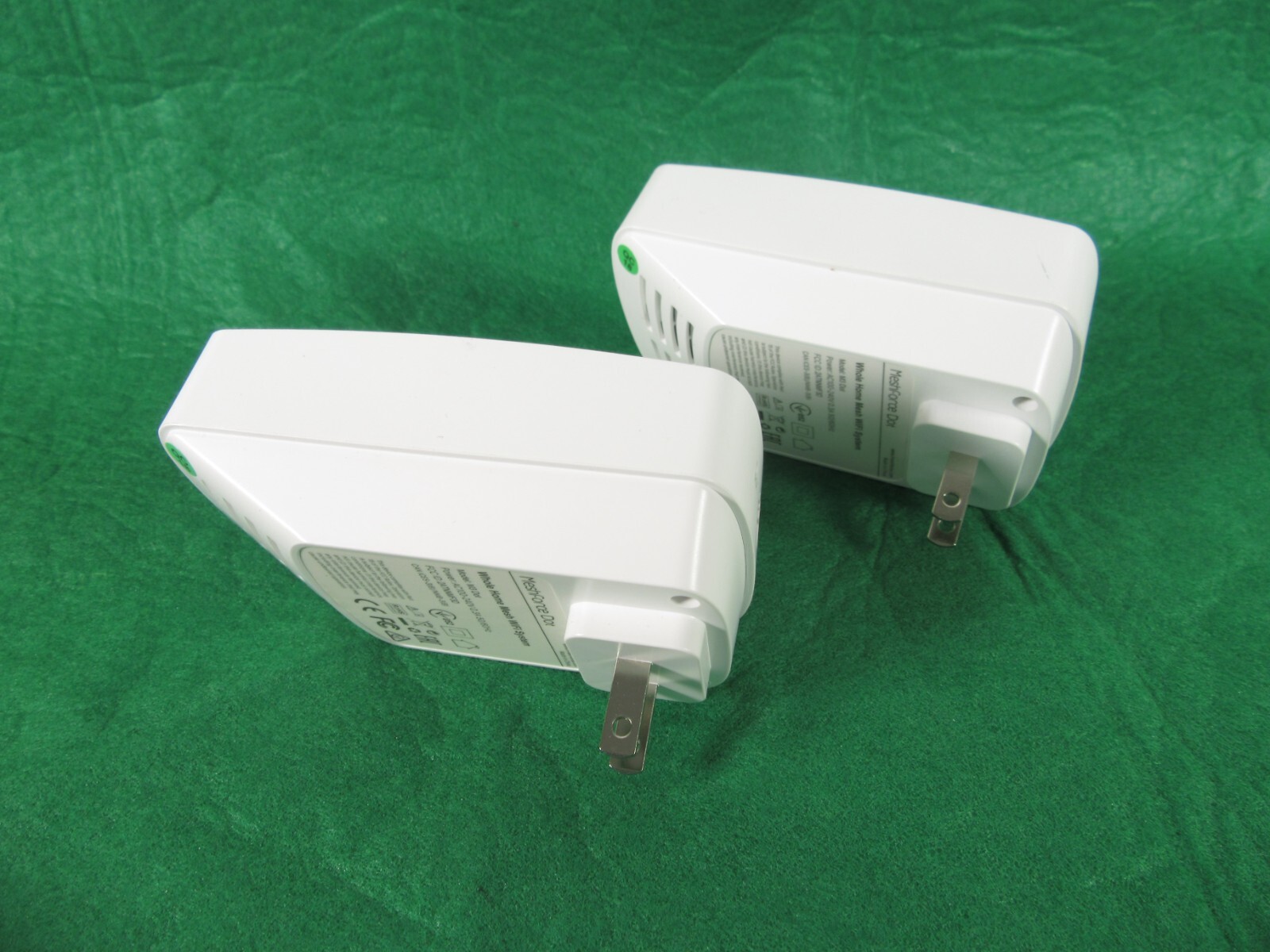 Meshforce M3 and Two M3 DOT Whole Home Mesh WiFi System White