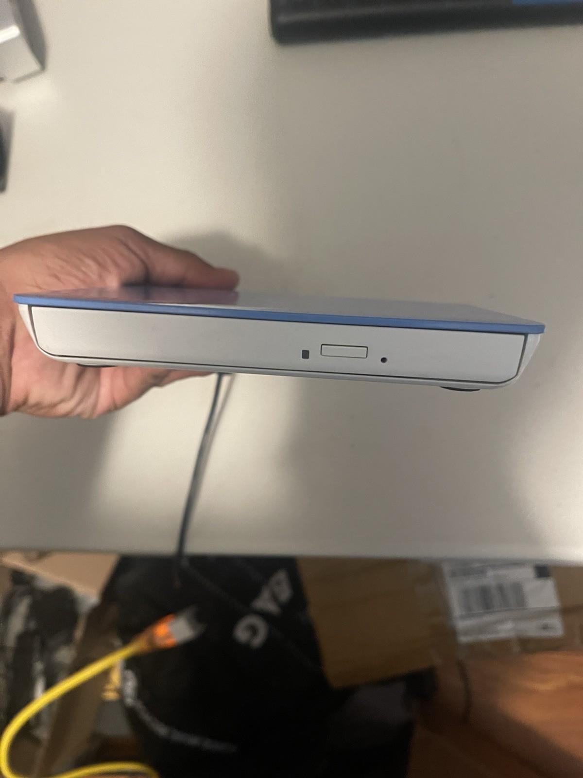 Portable dvd writer model SE-208